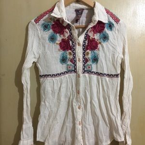 Johnny Was 3J Workshop embroidered button down top